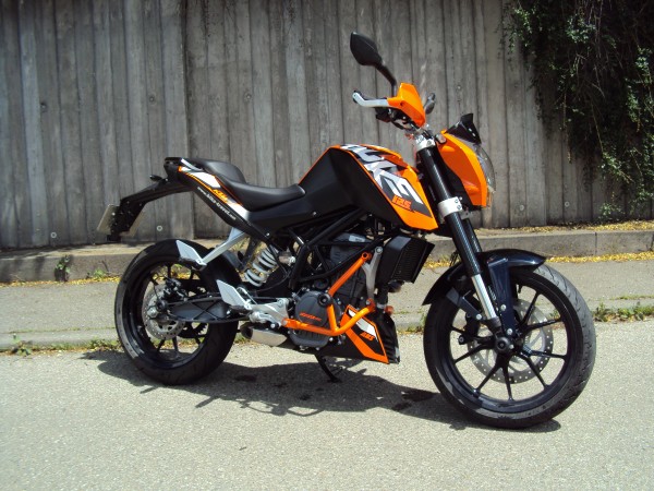 Fahrschule-Bergmann: Klasse A1 - KTM Duke 125ccm